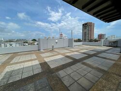 East Signature (D15), Apartment #525760531